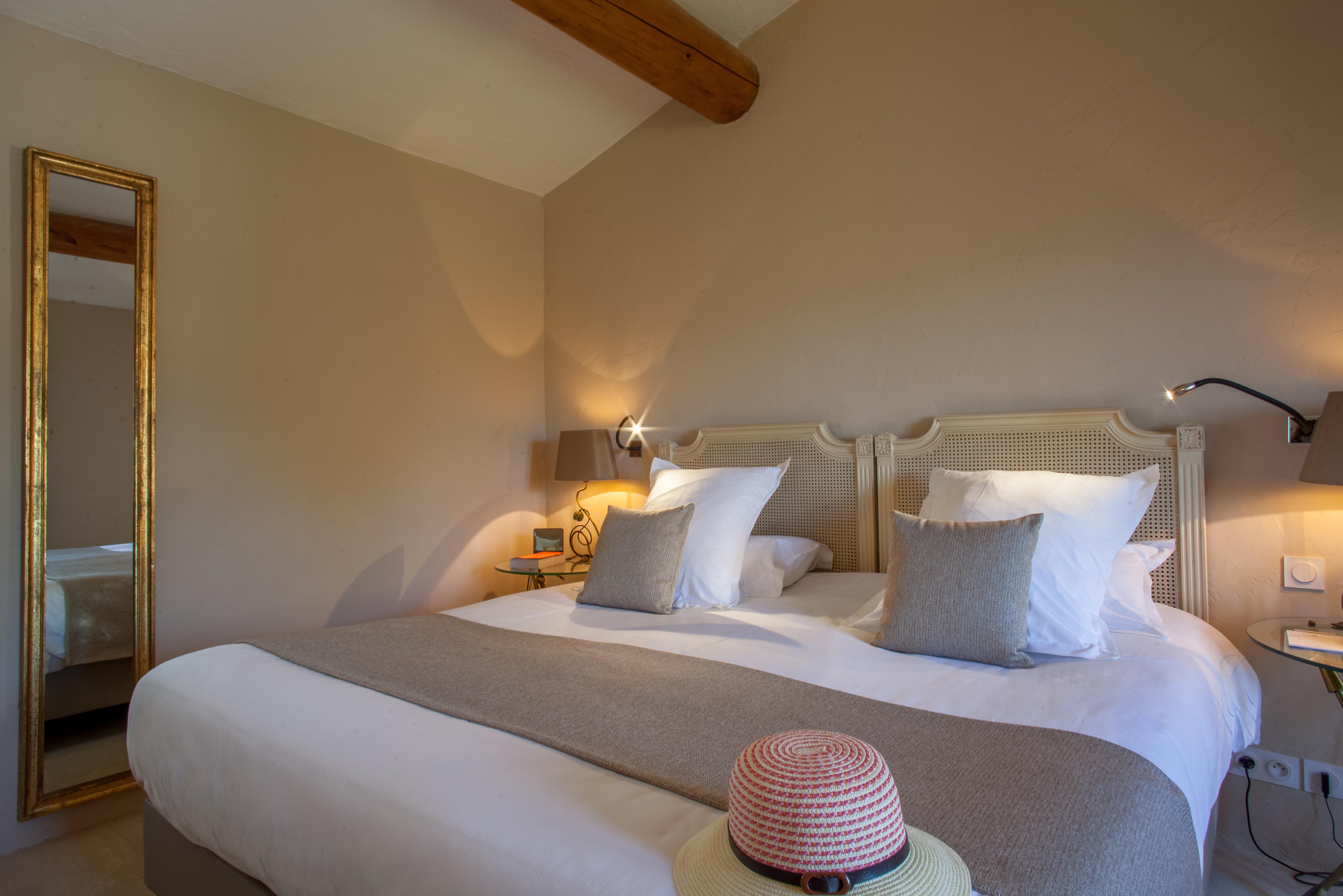 Le Phebus & Spa - Relais & Chateaux Joucas Exterior photo