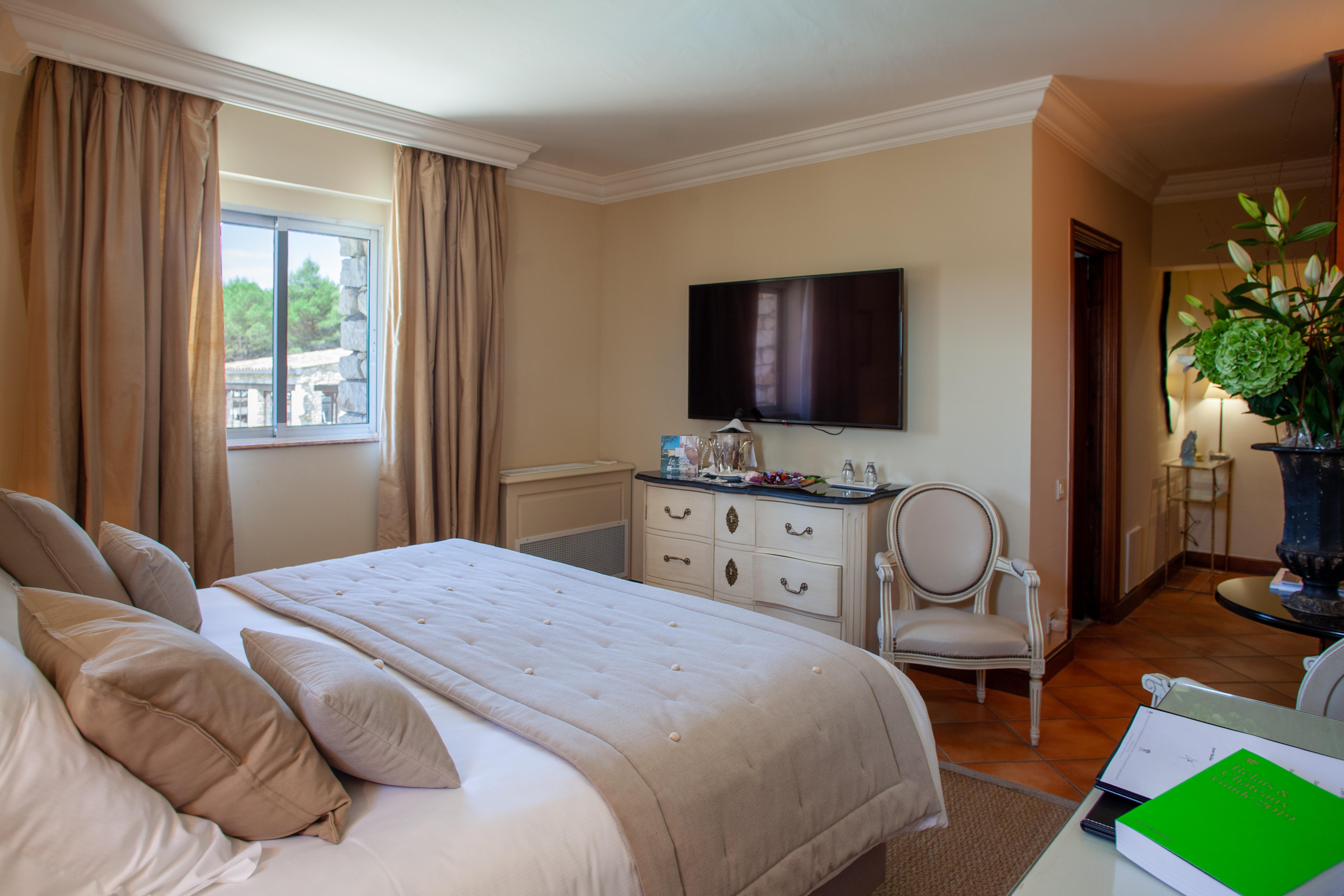 Le Phebus & Spa - Relais & Chateaux Joucas Exterior photo